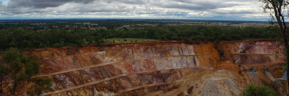 Hiking Peak Hill Open Cut Gold Mine